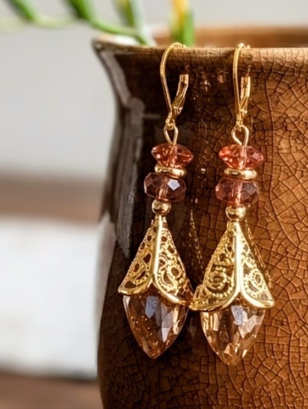 Victorian Peach Champagne Sparkling In  18k Gold Plated Filligree Earrings